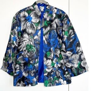 Chicos Silk Jacket Reversible Floral Blue Size 0 (Small) NWT 3/4 Sleeves